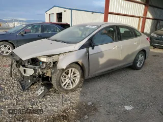 2018 Ford Focus SE with VIN 1FADP3F24JL327269, listed as a Copart auction lot 81620043 with 82,844 mi miles and Salvage Title. Bid and sale history available at carsss.com. Image 1.