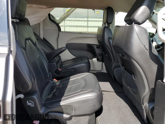 2022 Chrysler Pacifica Touring L with VIN 2C4RC1BG8NR158629, listed as a Copart auction lot 58541395 with 76,544 mi miles and Salvage title. Bid and sale history available at DreamBid. Image 11.
