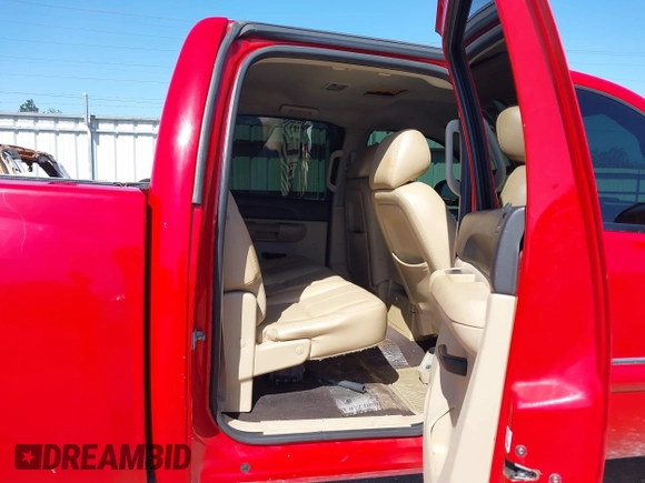 2011 Chevrolet Silverado 1500 LT with VIN 3GCPCSE02BG351470, listed as a IAAI auction lot 41899663 with 293,511 mi miles and . Bid and sale history available at DreamBid. Image 8.