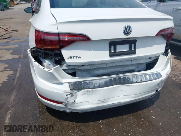2019 Volkswagen Jetta SEL z VIN 3VWEB7BU8KM171987, wystawiony jako IAAI lot #42597141 z przebiegiem 45 620 mil mil oraz . Historia ofert i sprzedaży dostępna na DreamBid. Obrazek 6.