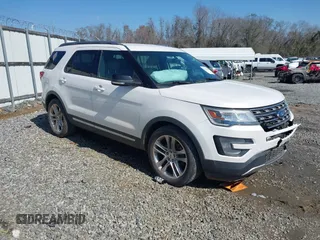 2017 Ford Explorer XLT z VIN 1FM5K7D81HGD96172, wystawiony jako IAAI lot #41620454 z przebiegiem 122 937 mil mil oraz . Historia ofert i sprzedaży dostępna na DreamBid. Obrazek 1.