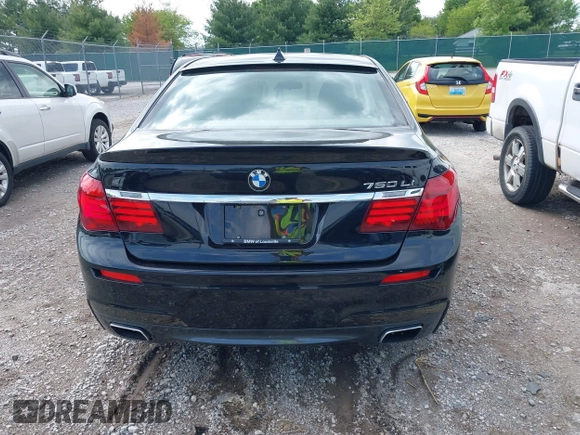 2013 BMW 7 Series 750Li z VIN WBAYE8C59DD133605, wystawiony jako IAAI lot #42179893 z przebiegiem 73 065 mil mil oraz . Historia ofert i sprzedaży dostępna na DreamBid. Obrazek 16.