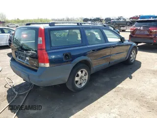 2002 Volvo V70 with VIN YV1SZ58DX21075265, listed as a IAAI auction lot 41983006 with 180,393 mi miles. Bid and sale history available at carsss.com. Image 4.