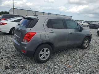 2020 Chevrolet Trax LS z VIN 3GNCJKSB3LL227038, wystawiony jako Copart lot #60031745 z przebiegiem 111 416 mil mil oraz Nie do naprawy • Non repairable. Historia ofert i sprzedaży dostępna na DreamBid. Obrazek 3.