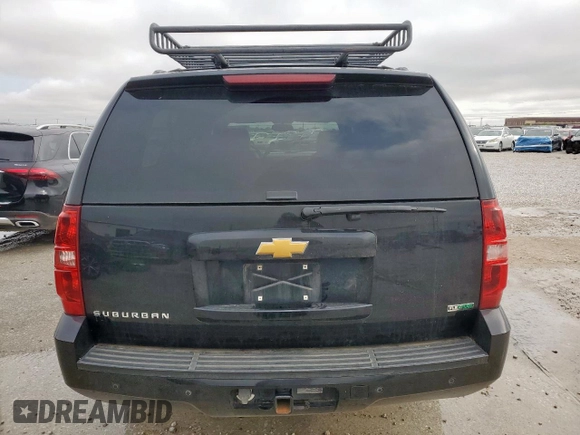 2007 Chevrolet Suburban LTZ with VIN 3GNFK16327G314256, listed as a Copart auction lot 55311165 with 254,953 mi miles and Clean Title. Bid and sale history available at carsss.com. Image 7.