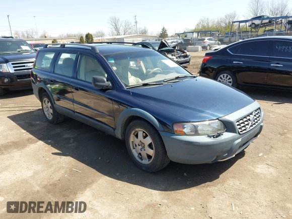 2002 Volvo V70 with VIN YV1SZ58DX21075265, listed as a IAAI auction lot 41983006 with 180,393 mi miles. Bid and sale history available at carsss.com. Image 1.