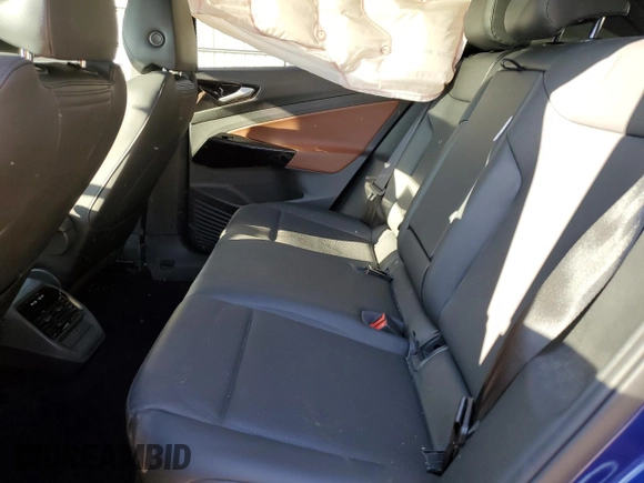 2021 Volkswagen ID.4 Pro S z VIN WVGUNPE2XMP066456, wystawiony jako Copart lot #43971075 z przebiegiem 16 729 mil mil oraz Szkoda całkowita • Salvage title. Historia ofert i sprzedaży dostępna na DreamBid. Obrazek 11.