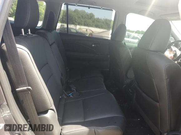 2021 Honda Pilot Special Edition with VIN 5FNYF6H23MB064213, listed as a Copart auction lot 61631285 with 18,950 mi miles and Salvage title. Bid and sale history available at DreamBid. Image 11.