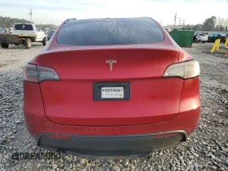 2024 Tesla Model Y with VIN 7SAYGDED2RA331985, listed as a Copart auction lot 50849025 with 6,108 mi miles and Salvage title. Bid and sale history available at DreamBid. Image 6.