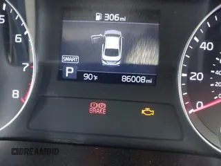 2021 Kia Forte LXS z VIN 3KPF24AD2ME338591, wystawiony jako IAAI lot #42231929 z przebiegiem 86 008 mil mil oraz . Historia ofert i sprzedaży dostępna na DreamBid. Obrazek 16.