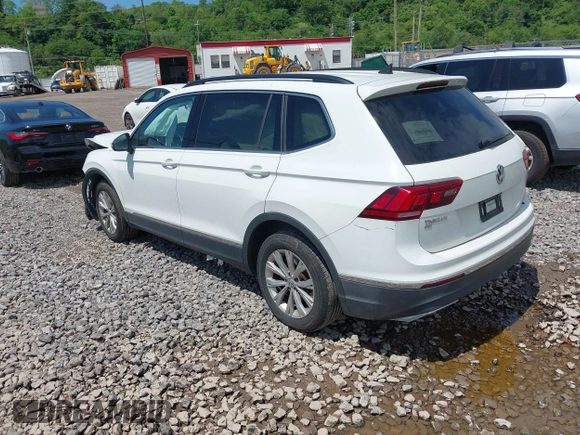 2018 Volkswagen Tiguan SEL with VIN 3VV3B7AX2JM060292, listed as a IAAI auction lot 42274534 with 97,604 mi miles and . Bid and sale history available at DreamBid. Image 3.