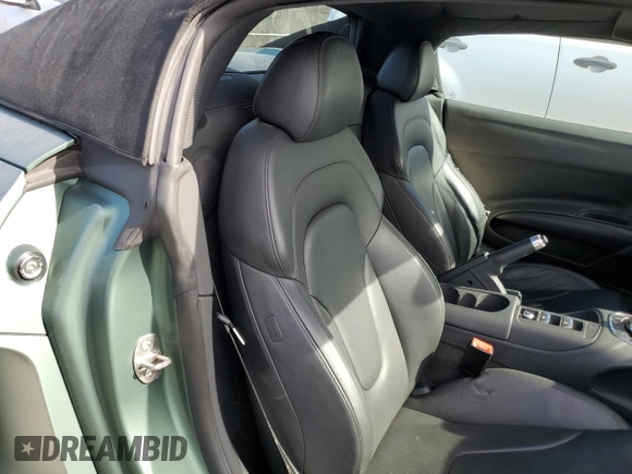 2015 Audi R8 z VIN WUASUAFG1F7001863, wystawiony jako Copart lot #68133794 z przebiegiem 10 571 mil mil oraz Szkody całkowita. Historia ofert i sprzedaży dostępna na DreamBid. Obrazek 10.