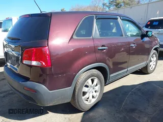 2011 Kia Sorento LX with VIN 5XYKT3A19BG172193, listed as a IAAI auction lot 41742744 with 143,740 mi miles. Bid and sale history available at carsss.com. Image 4.