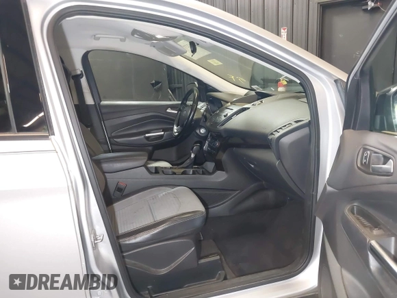 2018 Ford Escape SE z VIN 1FMCU9GD0JUD33111, wystawiony jako IAAI lot #42277404 z przebiegiem 71 896 mil mil oraz . Historia ofert i sprzedaży dostępna na DreamBid. Obrazek 5.