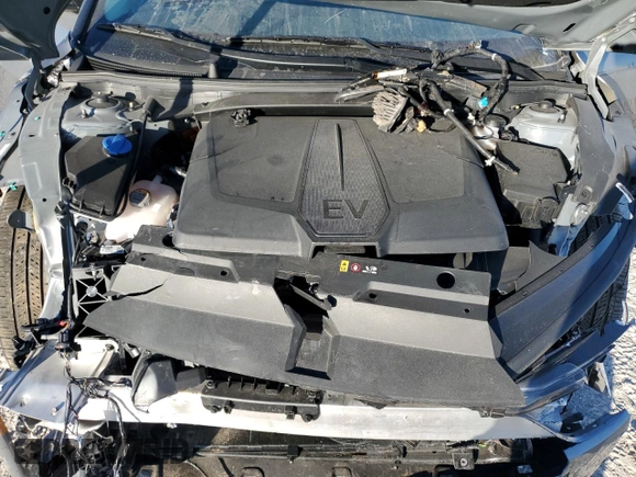 2023 Kia EV6 Wind with VIN KNDC34LA1P5612379, listed as a Copart auction lot 81936564 with 14,893 mi miles and Salvage Title. Bid and sale history available at carsss.com. Image 13.