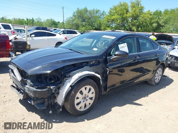 2019 Ford Fusion S with VIN 3FA6P0G7XKR268202, listed as a IAAI auction lot 41888115 with 71,718 mi miles and . Bid and sale history available at DreamBid. Image 2.