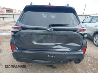 2025 Subaru Forester Premium с VIN JF2SLDDC3SH565991, выставлен на аукционе IAAI как лот 42697615 с пробегом 8 143 миль миль и . История ставок и продаж доступна на DreamBid. Изображение 6.
