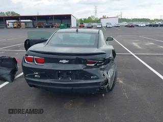 2012 Chevrolet Camaro 2LS z VIN 2G1FA1E32C9154339, wystawiony jako IAAI lot #42041941 z przebiegiem 130 772 mil mil oraz . Historia ofert i sprzedaży dostępna na DreamBid. Obrazek 16.