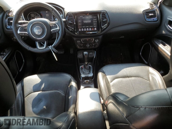 2019 Jeep Compass Limited z VIN 3C4NJCCB7KT676324, wystawiony jako Copart lot #57205244 z przebiegiem 164 705 mil mil oraz Nie do naprawy • Non repairable. Historia ofert i sprzedaży dostępna na DreamBid. Obrazek 8.