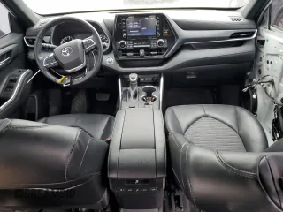 2022 Toyota Highlander XSE z VIN 5TDLZRAHXNS123496, wystawiony jako Copart lot #79821694 z przebiegiem 41 095 mil mil oraz Szkoda całkowita • Salvage title. Historia ofert i sprzedaży dostępna na DreamBid. Obrazek 8.