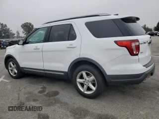2018 Ford Explorer XLT z VIN 1FM5K7D81JGC86955, wystawiony jako Copart lot #53206335 z przebiegiem 152 437 mil mil oraz Szkoda całkowita • Salvage title. Historia ofert i sprzedaży dostępna na DreamBid. Obrazek 2.