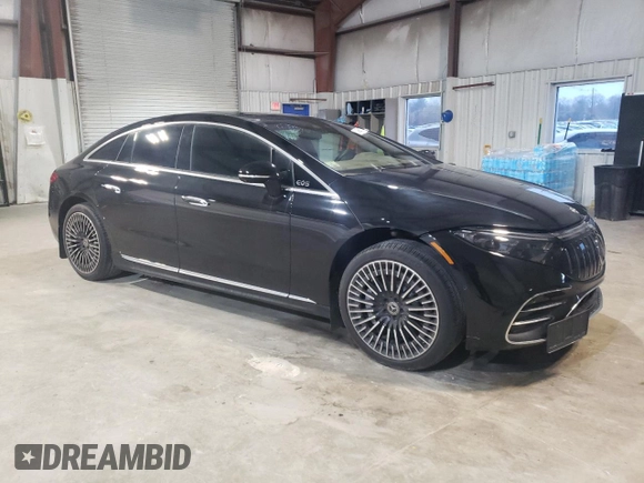 2022 Mercedes-Benz EQS 580 z VIN W1KCG4EB8NA020966, wystawiony jako Copart lot #52406925 z przebiegiem 9 507 mil mil oraz Szkoda całkowita • Salvage title. Historia ofert i sprzedaży dostępna na DreamBid. Obrazek 4.