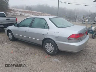 2002 Honda Accord VP z VIN 1HGCF86622A116482, wystawiony jako IAAI lot #41546982 z przebiegiem 92 131 mil mil oraz . Historia ofert i sprzedaży dostępna na DreamBid. Obrazek 3.