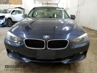 2013 BMW 3 Series 328i xDrive with VIN WBA3B3C58DF542348, listed as a Copart auction lot 62303875 with 116,337 mi miles and Clean title. Bid and sale history available at DreamBid. Image 5.