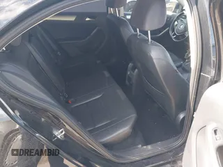2015 Volkswagen Jetta SE z VIN 3VWD17AJ4FM235602, wystawiony jako IAAI lot #42073616 z przebiegiem 183 291 mil mil oraz . Historia ofert i sprzedaży dostępna na DreamBid. Obrazek 8.