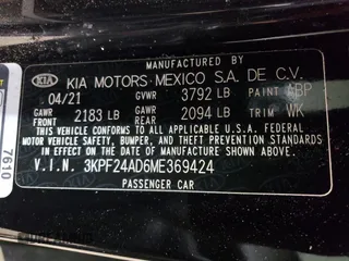 2021 Kia Forte LXS z VIN 3KPF24AD6ME369424, wystawiony jako Copart lot #66478845 z przebiegiem 118 493 mil mil oraz Czysty tytuł • Clean title. Historia ofert i sprzedaży dostępna na DreamBid. Obrazek 13.