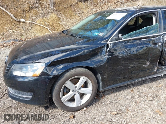 2013 Volkswagen Passat SE w/Sunroof & Nav with VIN 1VWBP7A35DC133246, listed as a IAAI auction lot 41972079 with 97,785 mi miles. Bid and sale history available at carsss.com. Image 6.