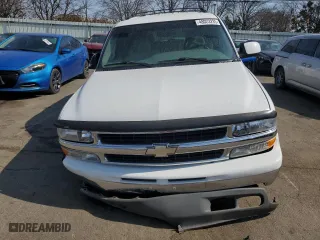 2001 Chevrolet Tahoe LT with VIN 1GNEK13T11J308275, listed as a Copart auction lot 48023235 with 81,516 mi miles and Salvage Title. Bid and sale history available at carsss.com. Image 5.