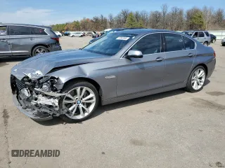 2015 BMW 5 Series 535i with VIN WBA5B1C58FD917697, listed as a Copart auction lot 52963585 with 66,058 mi miles and Salvage Title. Bid and sale history available at carsss.com. Image 1.
