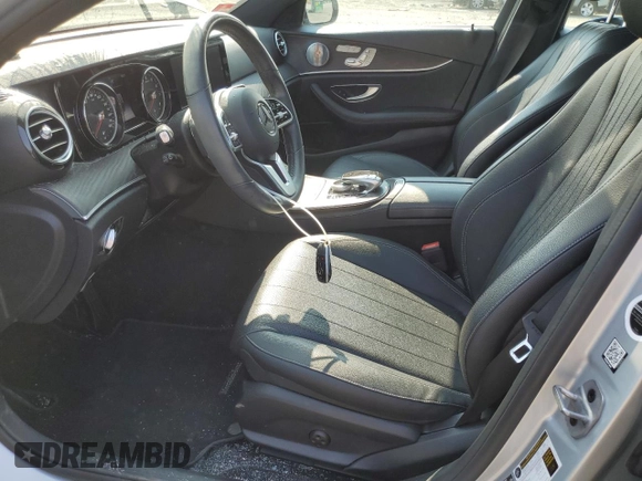 2019 Mercedes-Benz E 300 with VIN WDDZF4KB2KA552601, listed as a Copart auction lot 60702415 with 43,207 mi miles and Salvage title. Bid and sale history available at DreamBid. Image 7.