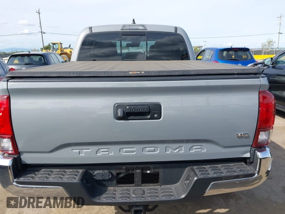 2020 Toyota Tacoma SR5 with VIN 5TFAZ5CN6LX089275, listed as a IAAI auction lot 41987526 with 51,661 mi miles and . Bid and sale history available at DreamBid. Image 17.