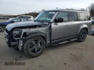 2023 Land Rover Defender SE z VIN SALEPFEU9P2189125, wystawiony jako Copart lot #54665415 z przebiegiem 9 166 mil mil oraz Szkoda całkowita • Salvage title. Historia ofert i sprzedaży dostępna na DreamBid. Obrazek 1.