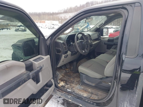 2018 Ford F-150 XL with VIN 1FTMF1EP8JKD65446, listed as a IAAI auction lot 41412677 with 87,225 mi miles. Bid and sale history available at carsss.com. Image 8.