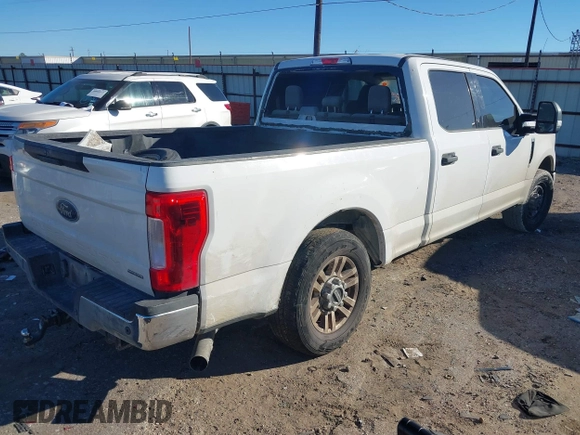 2019 Ford Super Duty F-250 SRW XL with VIN 1FT7W2A61KEG05954, listed as a IAAI auction lot 40849760 with 191,581 mi miles. Bid and sale history available at carsss.com. Image 4.