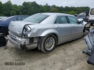 2006 Chrysler 300 with VIN 2C3KA43RX6H223758, listed as a Copart auction lot 64400524 with 0 mi miles and Salvage Title. Bid and sale history available at carsss.com. Image 3.