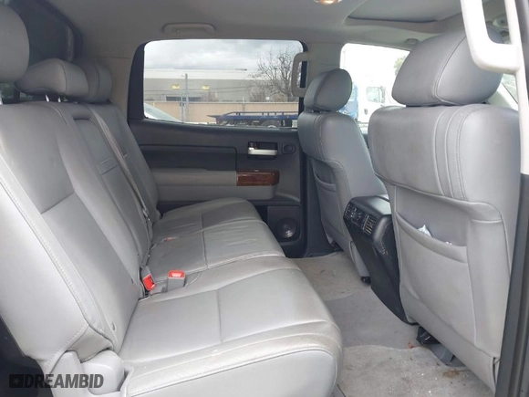2007 Toyota Tundra LTD with VIN 5TFEV58137X032038, listed as a IAAI auction lot 41788992 with 120,600 mi miles. Bid and sale history available at carsss.com. Image 8.