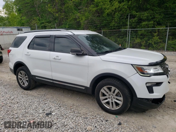 2019 Ford Explorer XLT с VIN 1FM5K8D82KGB25487, выставлен на аукционе Copart как лот 58329105 с пробегом 100 392 миль миль и Списание • Salvage title. История ставок и продаж доступна на DreamBid. Изображение 4.