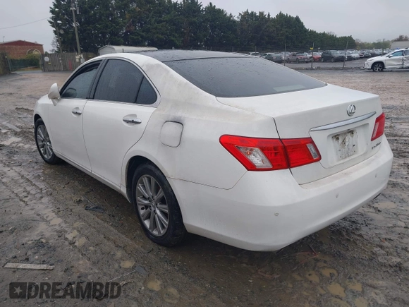 2007 Lexus ES 350 with VIN JTHBJ46G872018230, listed as a IAAI auction lot 42027229 with 307,431 mi miles. Bid and sale history available at carsss.com. Image 3.