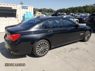 2009 BMW 7 Series 750i z VIN WBAKA83549CY33241, wystawiony jako Copart lot #75237884 z przebiegiem 130 585 mil mil oraz Szkoda całkowita • Salvage title. Historia ofert i sprzedaży dostępna na DreamBid. Obrazek 3.