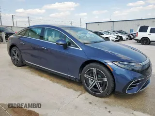 2022 Mercedes-Benz EQS 580 z VIN W1KCG4EB8NA021793, wystawiony jako Copart lot #52857235 z przebiegiem 45 609 mil mil oraz Szkody całkowita. Historia ofert i sprzedaży dostępna na DreamBid. Obrazek 4.