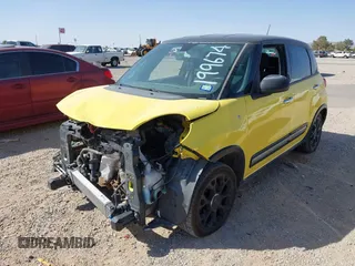 2015 FIAT 500L Urbana Trekking z VIN ZFBCFADH4FZ031650, wystawiony jako IAAI lot #42125476 z przebiegiem 43 511 mil mil oraz . Historia ofert i sprzedaży dostępna na DreamBid. Obrazek 2.