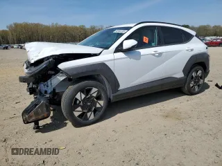 2025 Hyundai Kona SEL with VIN KM8HB3AB7SU192250, listed as a Copart auction lot 50984135 with 8,400 mi miles and Clean Title. Bid and sale history available at carsss.com. Image 1.