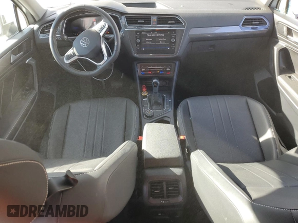 2024 Volkswagen Tiguan SE с VIN 3VV2B7AX1RM031311, выставлен на аукционе Copart как лот 86839204 с пробегом 14 983 миль миль и Списание • Salvage title. История ставок и продаж доступна на DreamBid. Изображение 8.