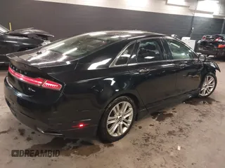2016 Lincoln MKZ with VIN 3LN6L2JK2GR603504, listed as a IAAI auction lot 41020438 with 119,648 mi miles and . Bid and sale history available at DreamBid. Image 4.