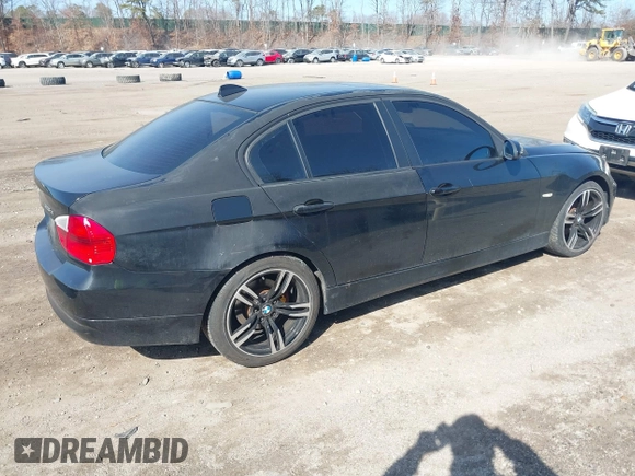 2007 BMW 3 Series 328xi z VIN WBAVC73537KP34639, wystawiony jako IAAI lot #41781545 z przebiegiem 115 107 mil mil oraz . Historia ofert i sprzedaży dostępna na DreamBid. Obrazek 4.