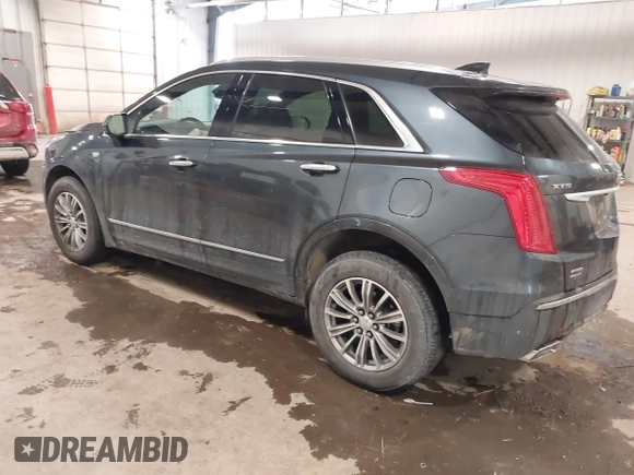 2019 Cadillac XT5 Luxury AWD z VIN 1GYKNDRS0KZ213092, wystawiony jako IAAI lot #41510497 z przebiegiem 26 030 mil mil oraz . Historia ofert i sprzedaży dostępna na DreamBid. Obrazek 3.
